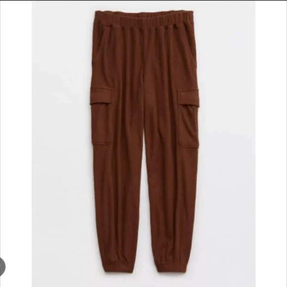 Aerie Traveler Brown Waffle Cargo Joggers - Picture 1 of 11